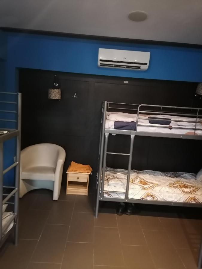 Hostel Pacific Ocean Częstochowa Екстериор снимка